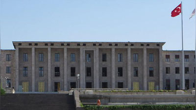 'Туркия парламенти сайлов қонунчилигини янгилаш тўғрисидаги Қонунни қабул қилди'ning rasmi