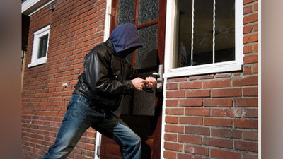 Изрображение 'Трое грабителей в Ташкенте избили заставшего их врасплох хозяина дома'