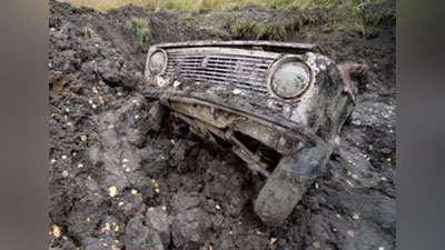 'Haydab qochilgan avtomashina bo`laklarga bo`lingan holda dala maydonidan topildi'ning rasmi