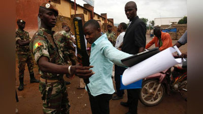 'Malida yuzdan ortiq odam o`ldirildi'ning rasmi