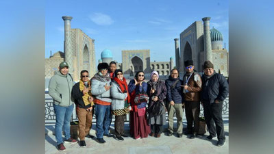 '"Ziyorat turizmi" forumi qatnashchilari Samarqandni ziyorat qildi (foto)'ning rasmi