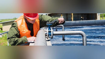 'Zangiota tumanida suv ta`minotiga noqonuniy ulanganlarni katta jarimaga tortmaslik evaziga pul so`ragan muhandis ushlandi'ning rasmi