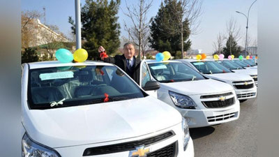 'Xalq qabulxonalariga xizmat avtomobillari topshirildi'ning rasmi