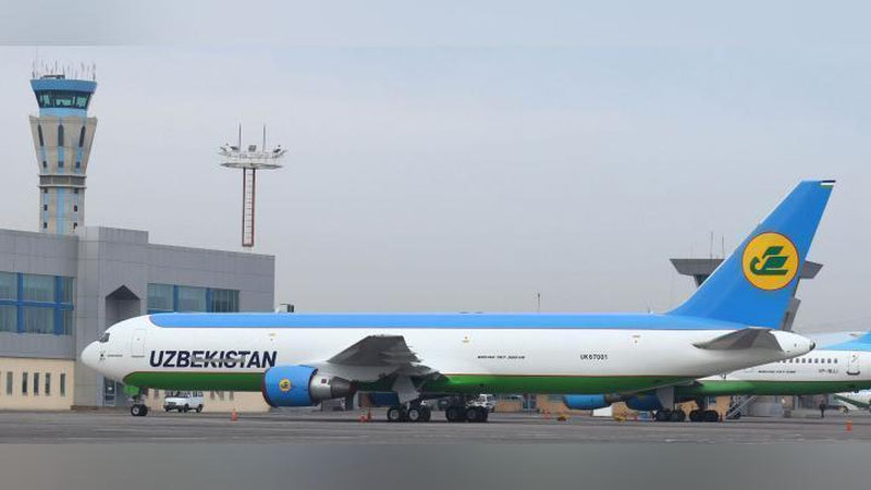 '“O`zbekiston havo yo`llari” Milliy aviakompaniyasi Evroosiyo mukofotiga sazovor bo`ldi'ning rasmi