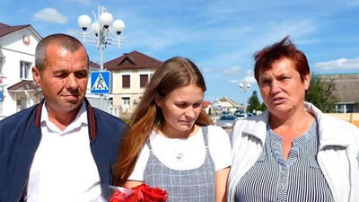 Изрображение 'Семейная пара из Беларуси нашла дочь, пропавшую 20 лет назад (видео)'