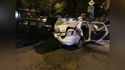 '20 yoshli haydovchi 11 kishini urib yubordi (Video)'ning rasmi