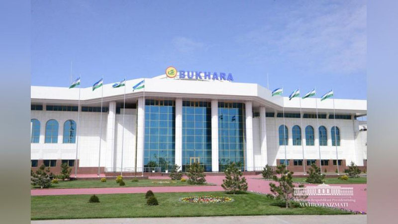 Изрображение 'ГЛАВА ГОСУДАРСТВА ПРИБЫЛ В БУХАРУ'