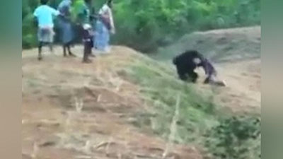 'Айиқ билан селфига тушмоқчи бўлган такси ҳайдовчиси ҳалок бўлди (видео)'ning rasmi