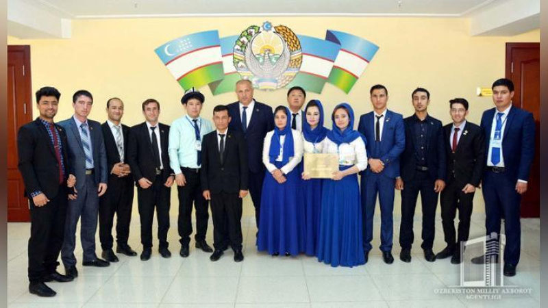 'O`zbekiston Afg`oniston uchun oliy ma`lumotli kadrlar tayyorlamoqda​'ning rasmi