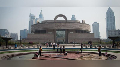 Изрображение 'Китай возвращается к нормальной жизни (видео)'