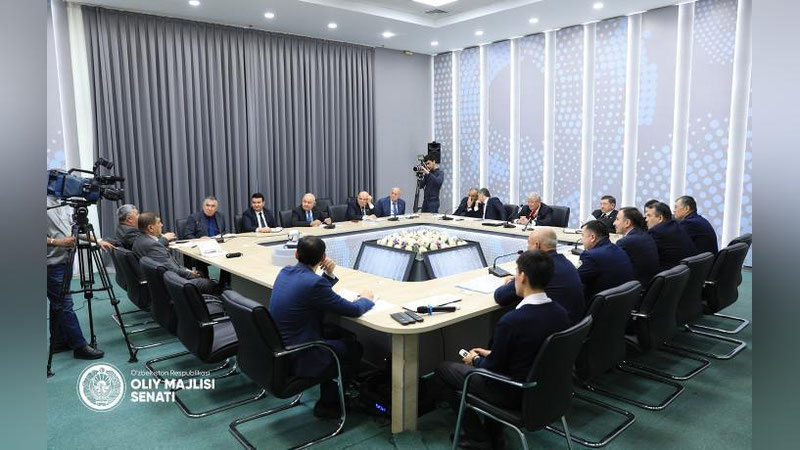 '“Фавқулодда ҳолат тўғрисида”ги Ўзбекистон Республикаси Конституциявий Қонуни муҳокама қилинди (фото)'ning rasmi