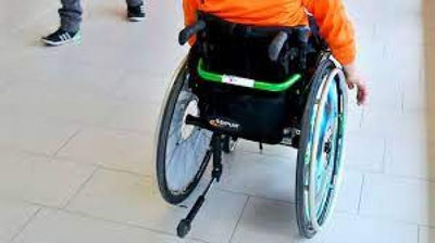 'Buxoroda fuqaro Hindistonga davolanish uchun bormoqchi bo`lgan og`ir kasalning plastik kartasiga yig`ilgan xayriya pullarini o`marib ketdi'ning rasmi