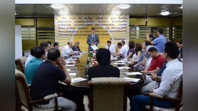 '​Фақат ўзини ўйлайдиган айрим санъаткорлар  санъаткорлар сафидан чиқади'ning rasmi