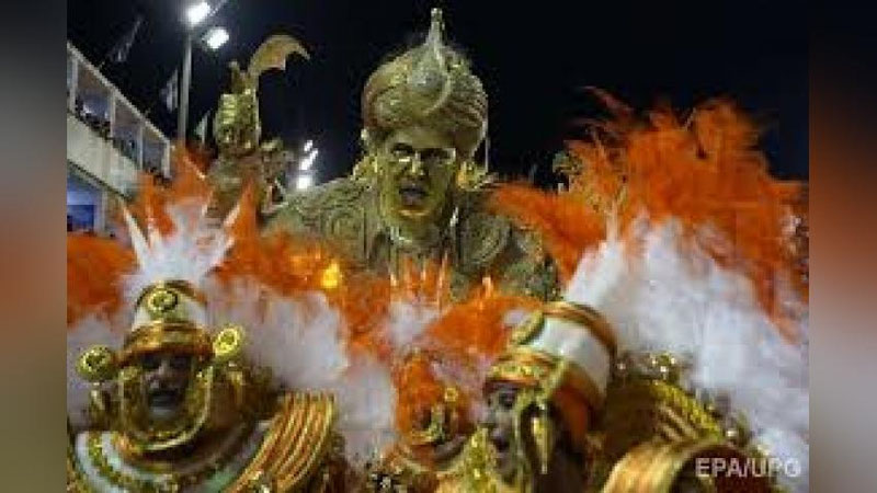 'LONDON POLISIYaSI NOTTING-XILL KARNAVALI PAYTIDA 300 NAFARDAN ORTIQ ODAMNI QO`LGA OLDI'ning rasmi