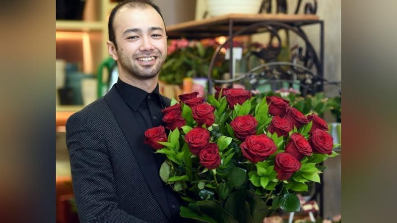 'Алишер Узоқов: «Байрамингиз узо-о-о-оқ давом этсин!!!»'ning rasmi