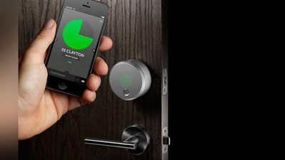 'FOYDALANIShDA QULAY BO`LGAN MOBIL ILOVA DASTURLARI IShLAB ChIQILMOQDA 'ning rasmi