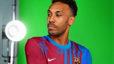 '"Барселона" Обамеянг трансферини эълон қилди'ning rasmi