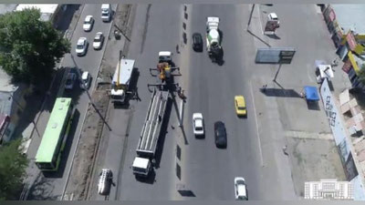 Изрображение 'Видео: капитальная реконструкция улицы Фаргона йули в Ташкенте'