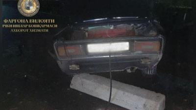 Изрображение 'В Ферганской области подросток сел за руль и погиб, врезавшись в дерево'