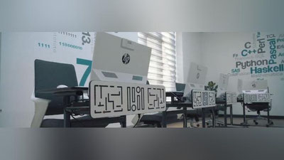 Изрображение 'В IT-школе имени аль-Хорезми открыт класс для детей с нарушением слуха'