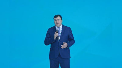 Изрображение 'Азиз Абдухакимов в рамках Ташкентского молодежного форума встретился с молодежью'