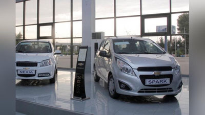 'UzAuto Motors avtosalonlari xaridorlarga avtomobil etkazib berishni boshladi'ning rasmi