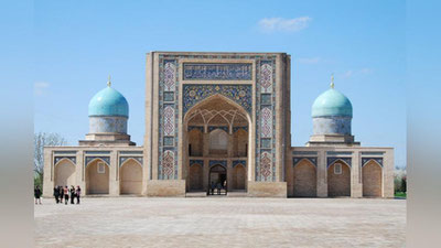 'HASTI-IMOM MAYDONIDA MUHAMMAD PAYG`AMBAR (S.A.V.) ShARAFIGA YoDGORLIK QO`YILADI'ning rasmi