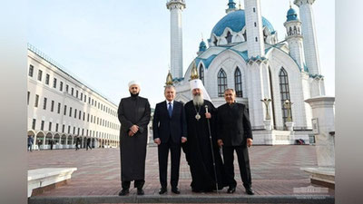 Изрображение 'Президент Шавкат Мирзиёев побывал в Казанском кремле (фото)'