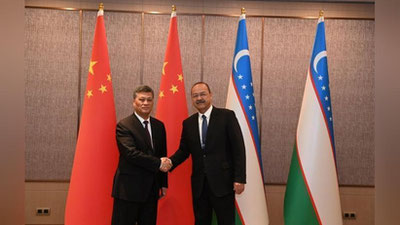 'Abdulla Aripov Shinjon-Uyg`ur avtonom rayoni partiya kotibi Ma Sinjuy bilan uchrashdi'ning rasmi