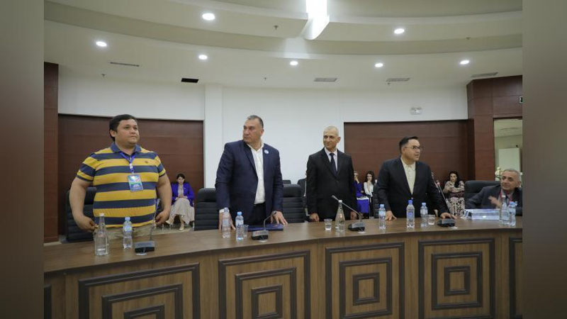 'O`zbek kinoustalari Tojikiston Milliy muzeyiga tashrif buyurishdi'ning rasmi