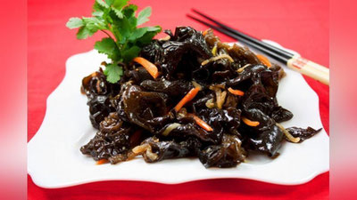 Изрображение 'РЕЦЕПТ К НОВОМУ ГОДУ: САЛАТ ИЗ ГРИБОВ МУЭР'