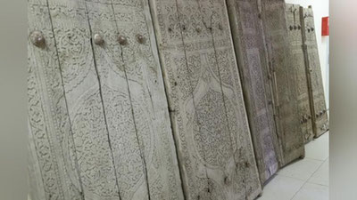 Изрображение 'Вывоз старинных резных дверей пресекли в Каракалпакстане'