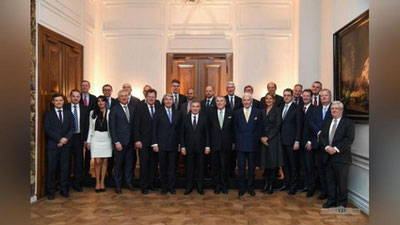 'Shavkat Mirziyoev germaniyalik ishbilarmonlar bilan uchrashdi'ning rasmi