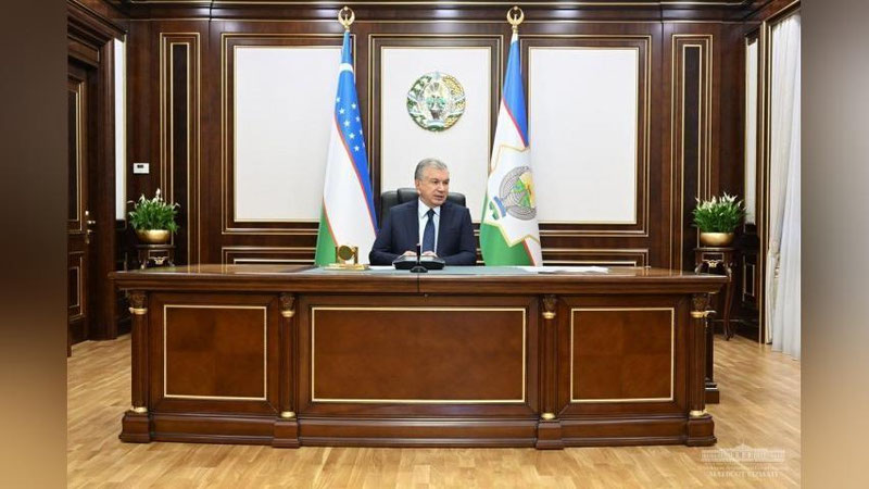 'Президент ҳузурида сўнгги 9 ойда эришилган иқтисодий натижалар муҳокама қилинди'ning rasmi