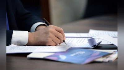 'Туман ҳокимидан агентлик директоригача. Тадбиркорлик билан шуғулланиб келган давлат хизматчиларининг рўйхати эълон қилинди'ning rasmi