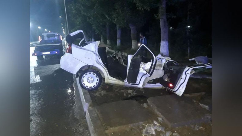 'Navoiy: Qizil chiroqda harakatlanish va yuqori tezlik o`lim bilan tugadi'ning rasmi