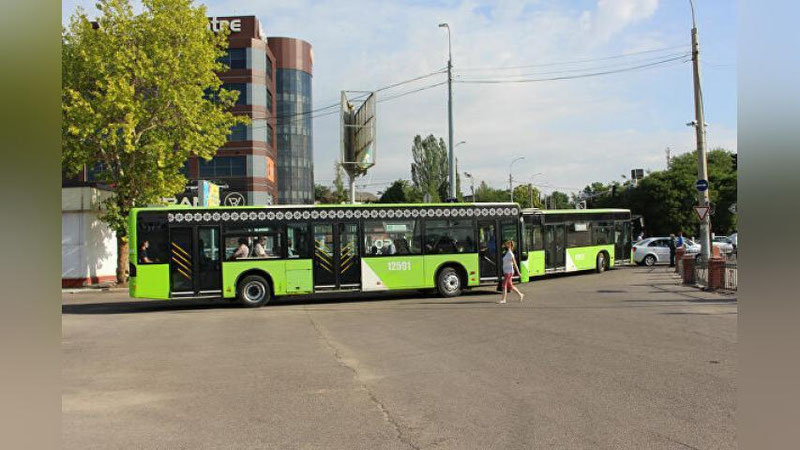'Poytaxtdagi avtobuslardan birining faoliyati to`xtatildi'ning rasmi