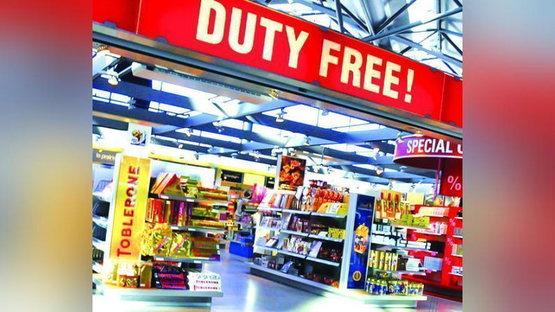 'Chak Fini, "Duty Free" asoschisi'ning rasmi