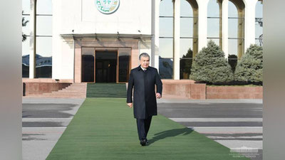 'Prezident Farg`onaga yo`l oldi'ning rasmi