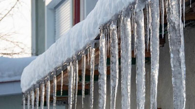 'Rossiyada o`zbekistonlik erkakning boshiga muz bo`lagi tushib ketdi'ning rasmi