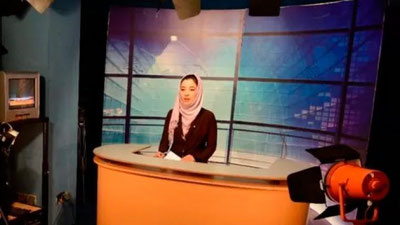 Изрображение 'Талибы приказали женщинам на телевидении закрывать лица'