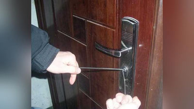 'Qarzdor uy eshigi buzilgach, qarzini to`ladi'ning rasmi