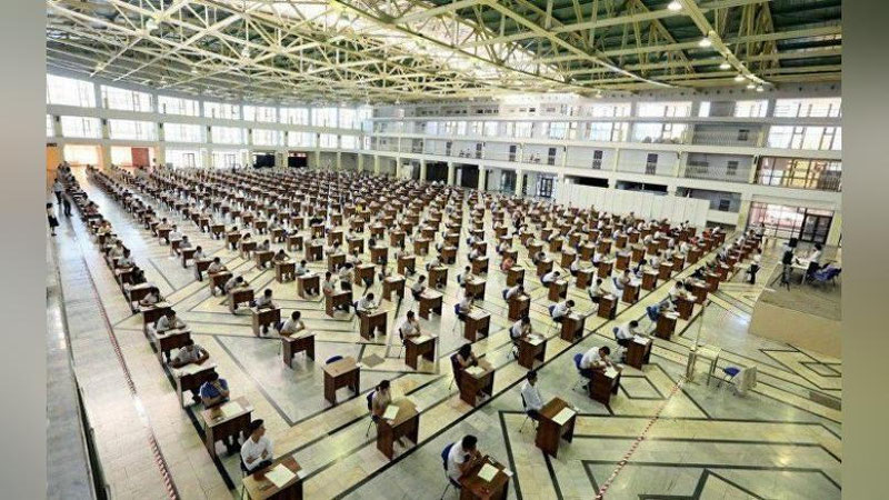 'Bu yil test sinovlari 72 ta binoda o`tkaziladi'ning rasmi