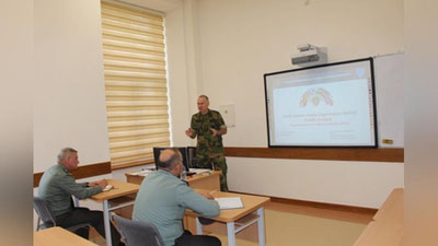 'NATO mutaxassislari 4 kun davomida O`zbekiston Qurolli Kuchlari akademiyasida mashg`ulotlar o`tkazdi'ning rasmi