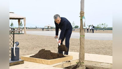 'Shavkat Mirziyoev Qibrayda barpo etilayotgan bog` hududiga tashrif buyudi (foto)'ning rasmi
