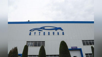 'Автомобилларни юқори сифатли ва хавфсиз ойналар билан таъминлайдиган корхонага пресс-тур (видео)'ning rasmi