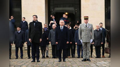 'Parijda Shavkat Mirziyoevni  rasmiy kutib olish marosimi bo`ldi (video)'ning rasmi