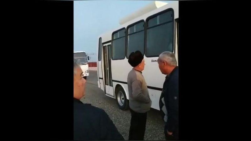 Изрображение 'Пассажиров поездов из Ташкента в Термез и Сарыасию пересадили на автобусы (видео)'