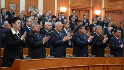 'Senat vakolati muddatidagi so`nggi — 25-yalpi majlis qanday o`tdi? Fotoreportaj'ning rasmi