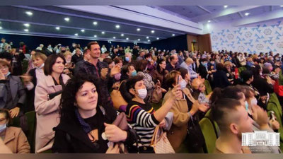 Изрображение 'В Ташкенте выступил Санкт-Петербургский театр песни и танца «Морошка» (фото)'